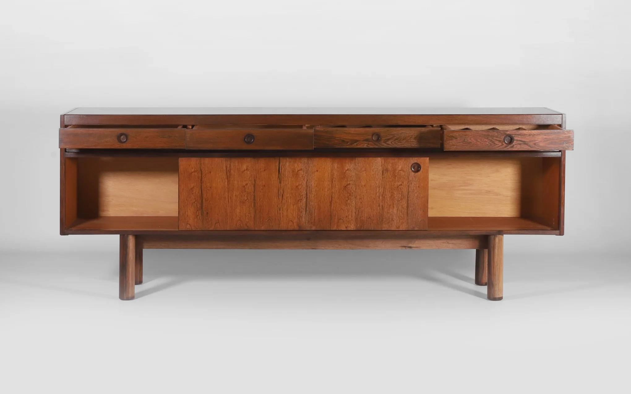 Robert Heritage rosewood sideboard for Archie Shine - Image 2