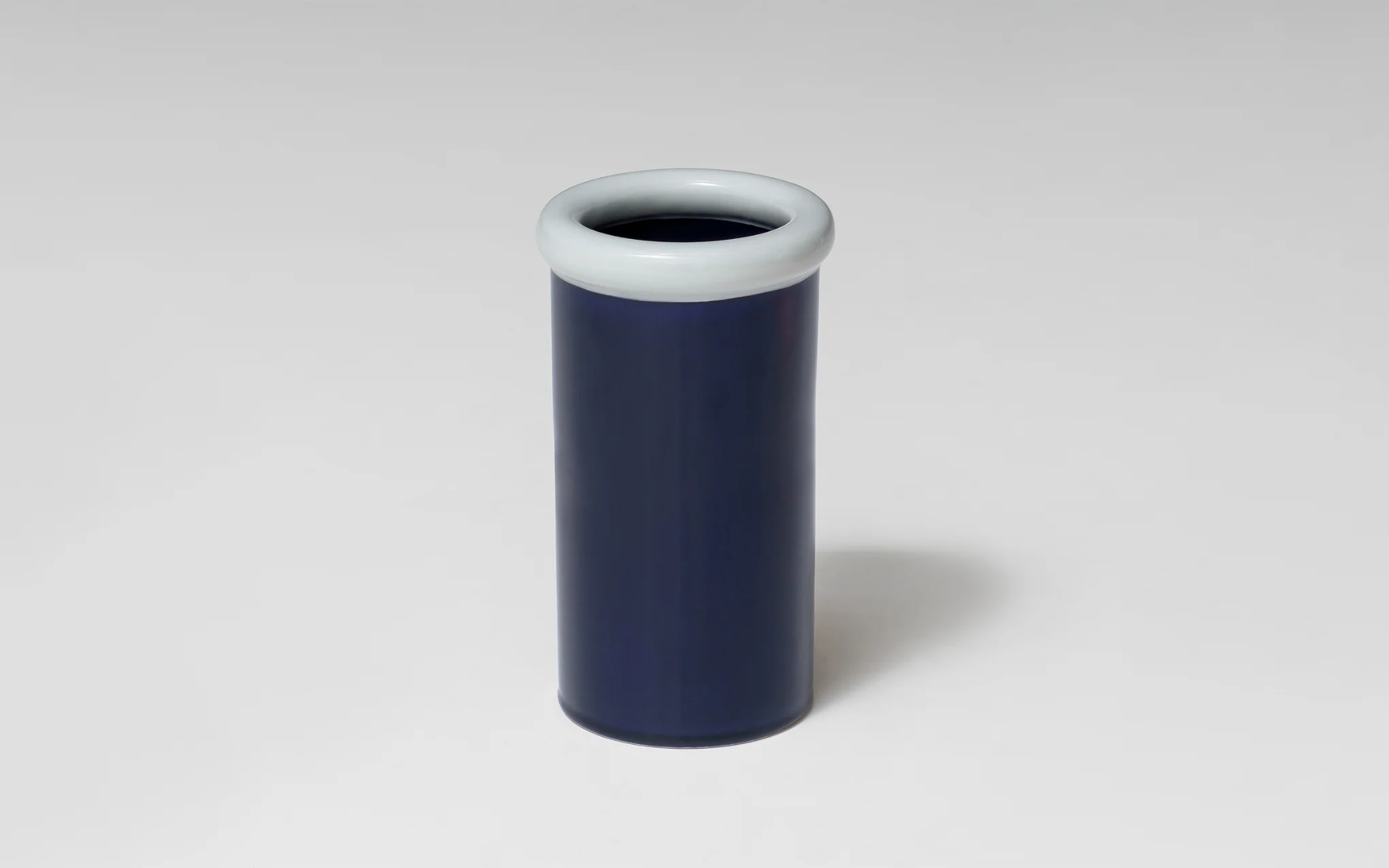 Rod vase - Image 2