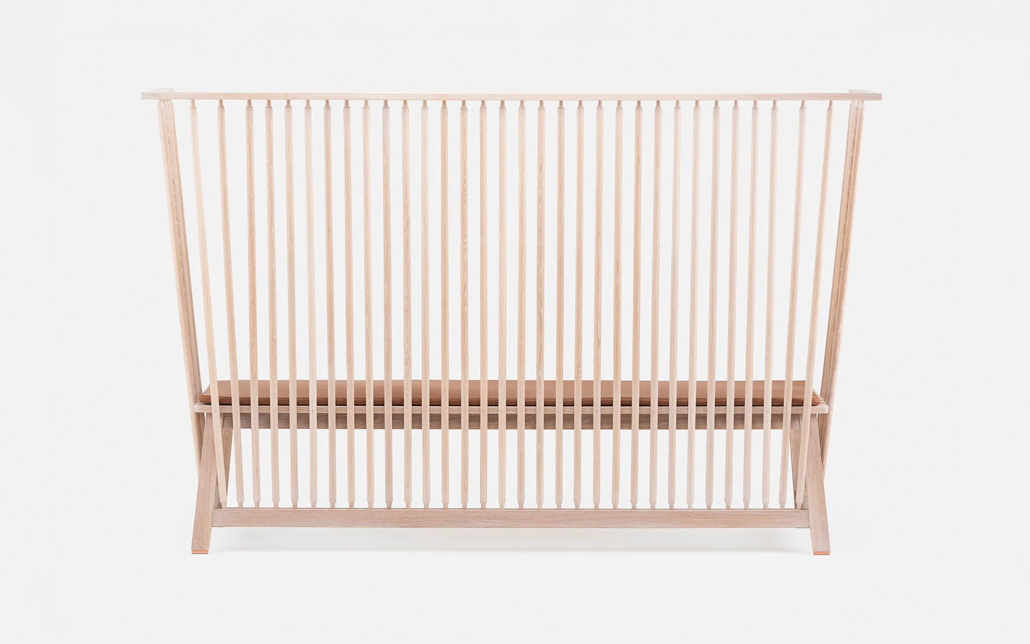 Settle bench - Image 4