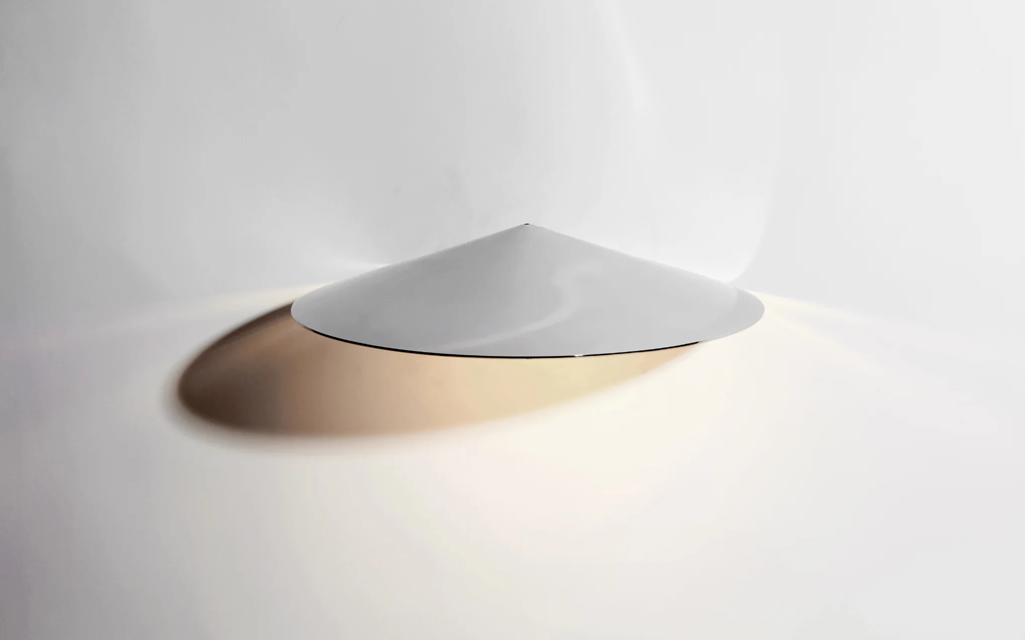 Shade sconce - Image 4