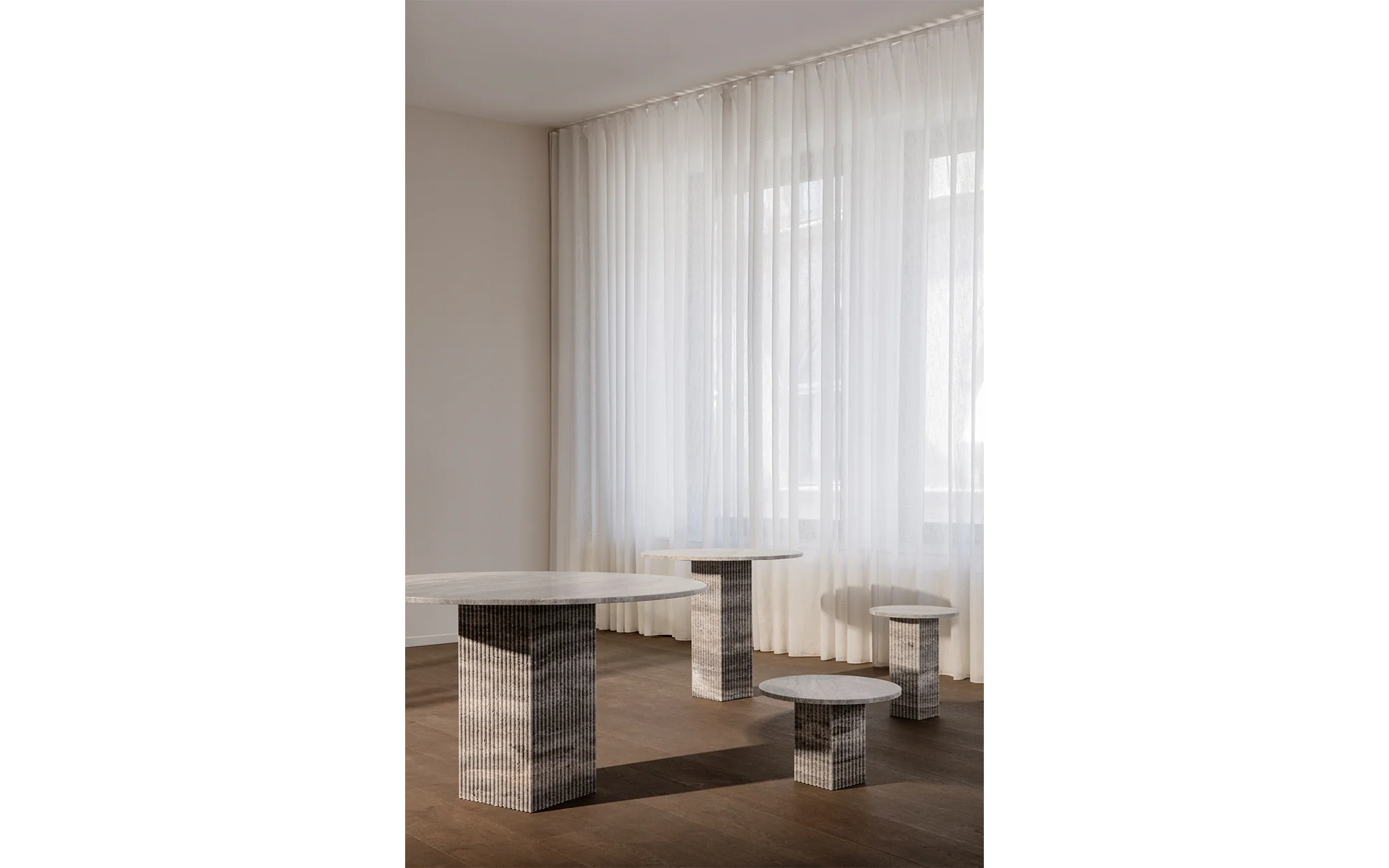 Soho dining table - Image 7