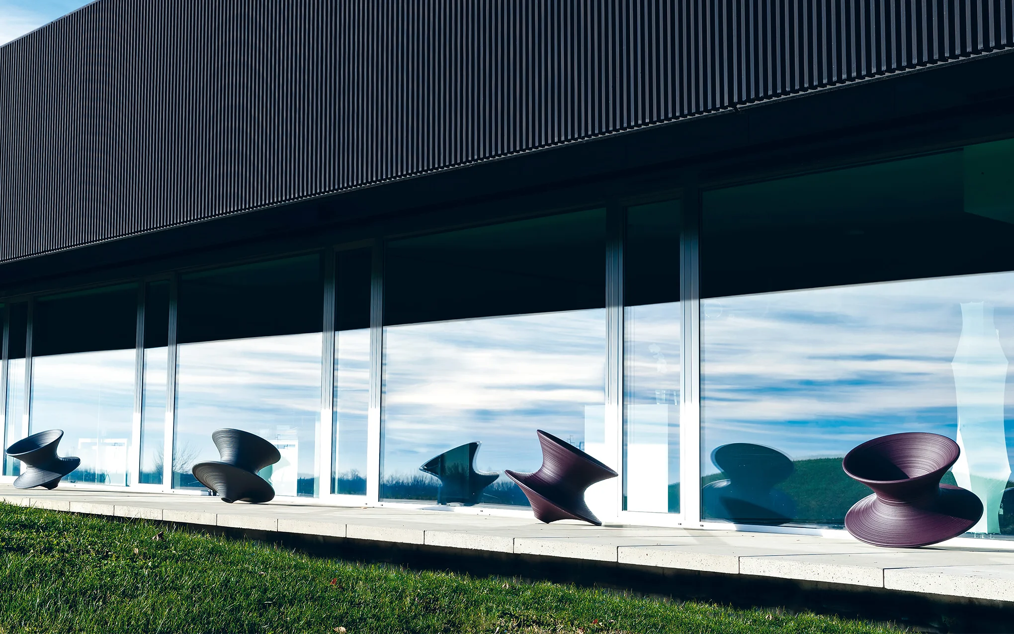 Spun chair - Image 17