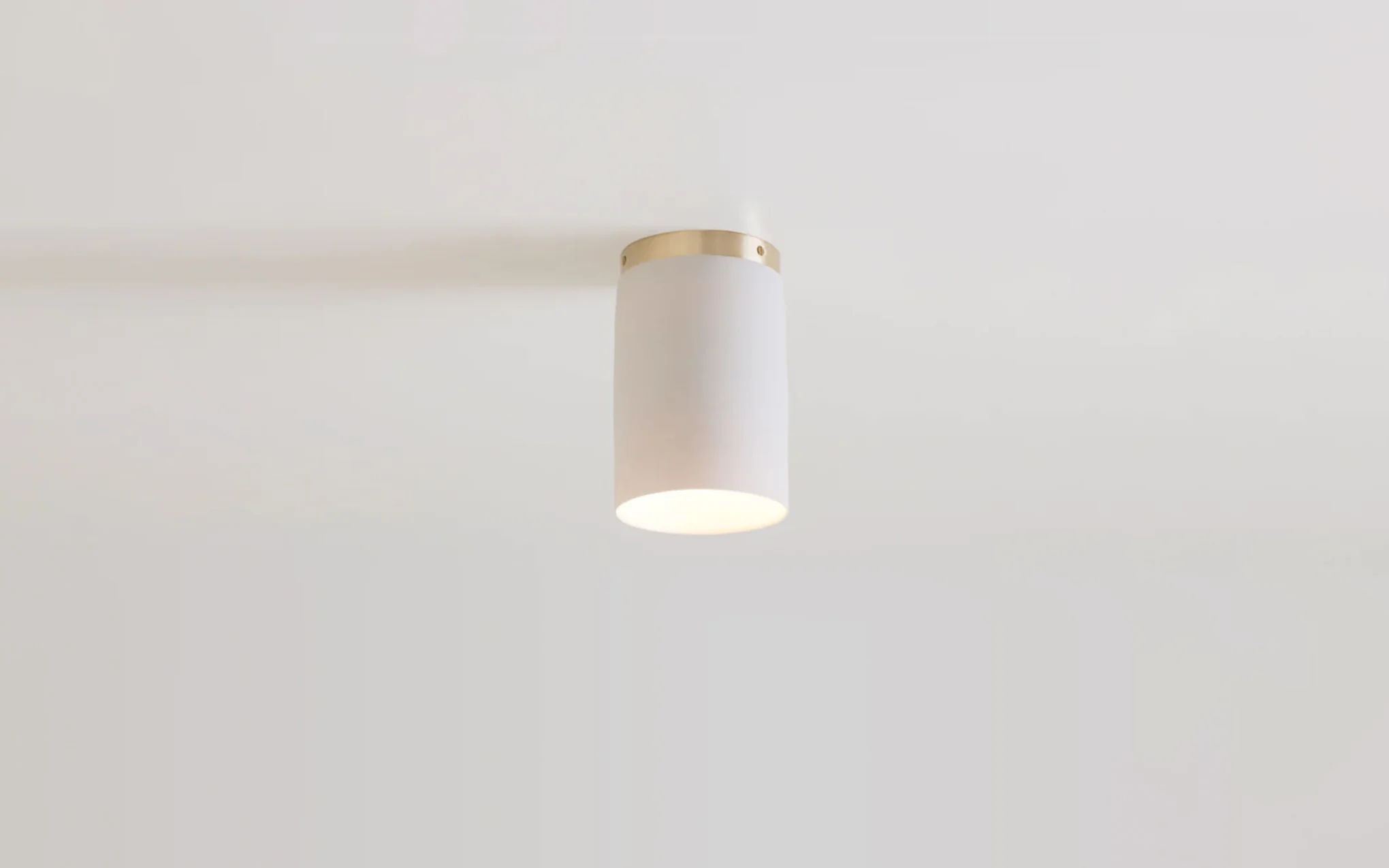 Surface ceiling mount