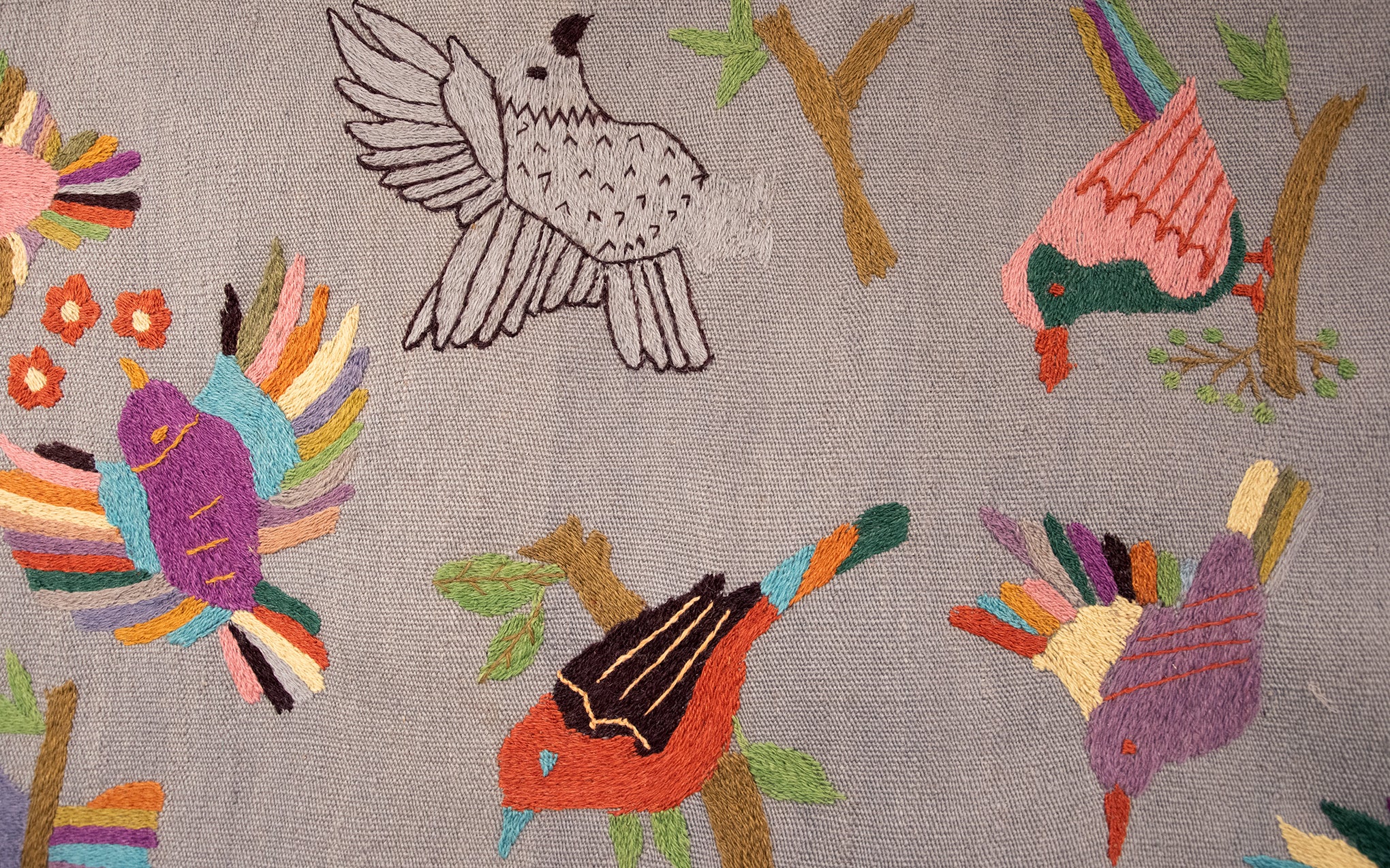 Suzani wall hanging - birds - Image 3