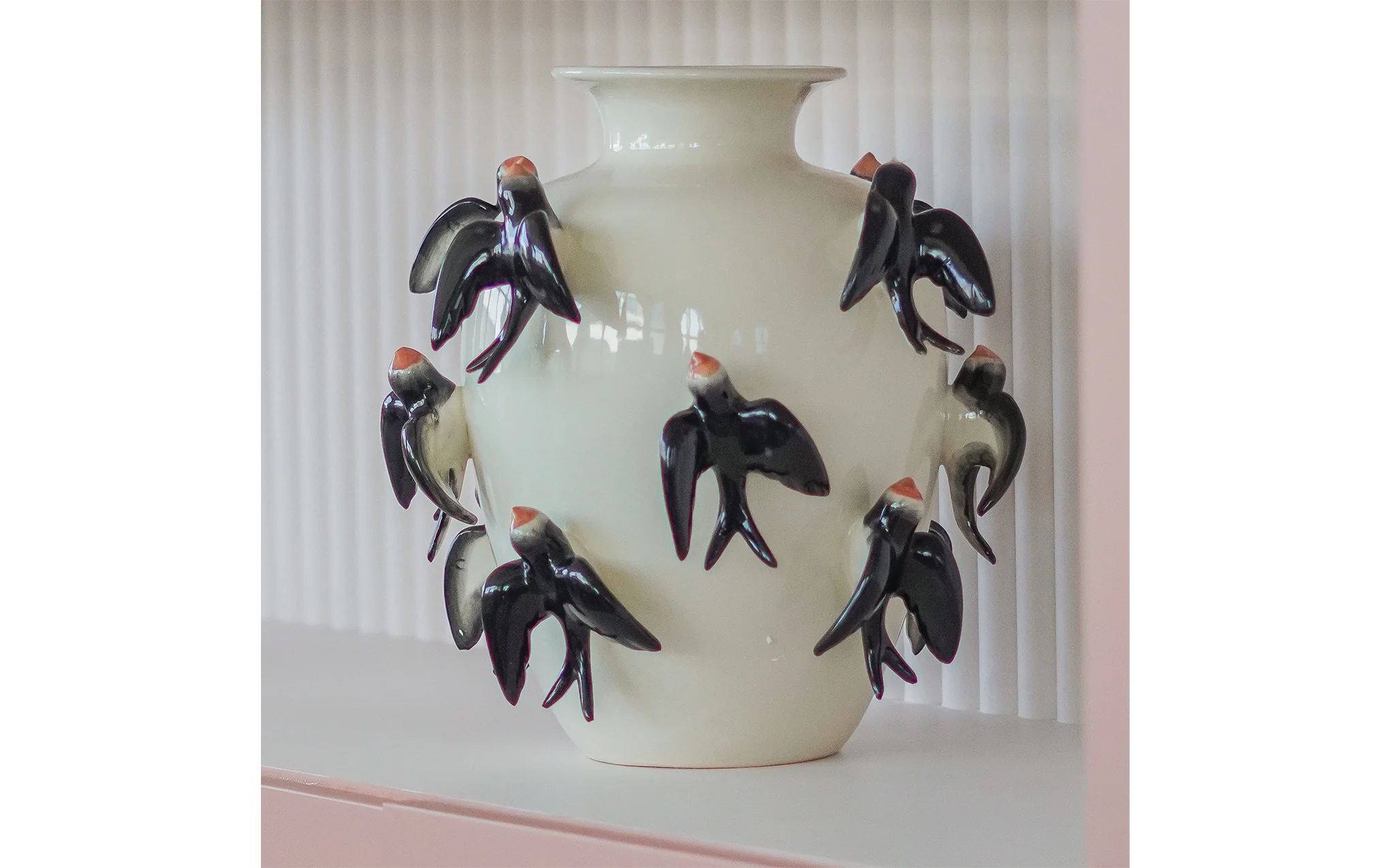 Swallow vase - Image 2
