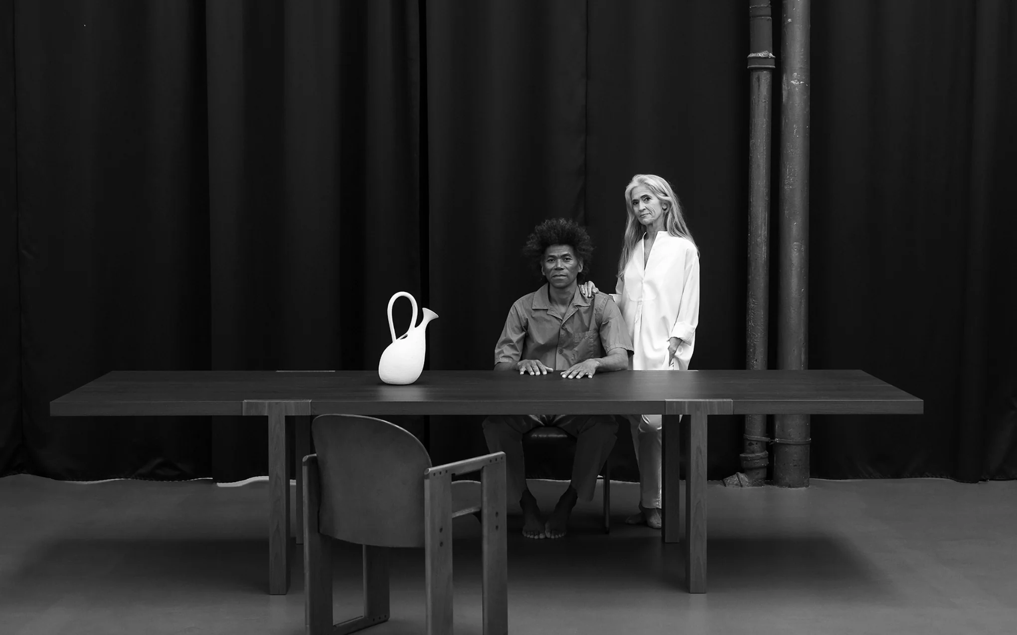 T dining table - Image 11
