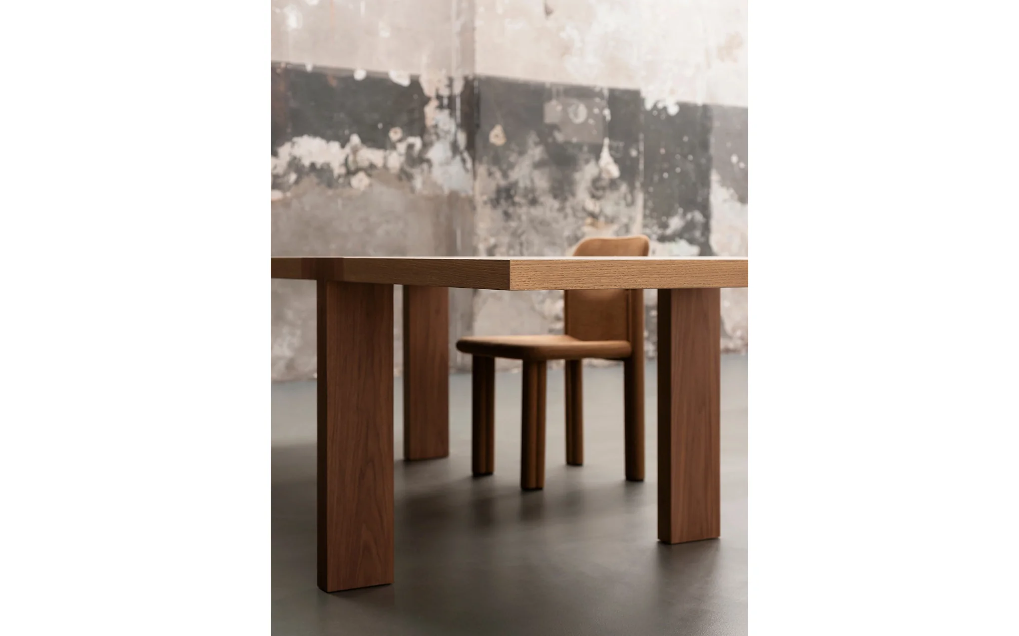 T dining table - Image 4