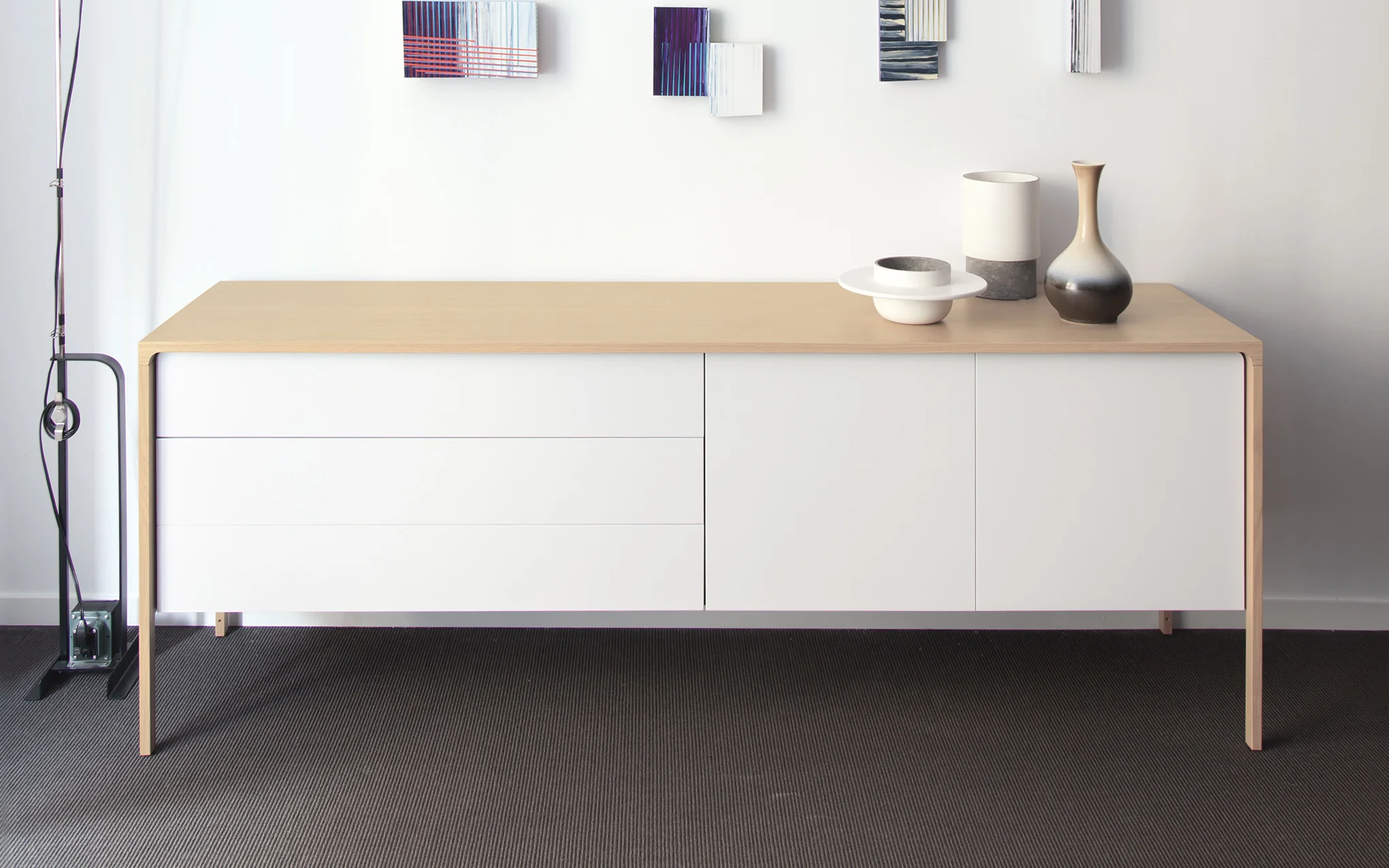 Tactile sideboard - 2 door & 3 drawers - Image 8