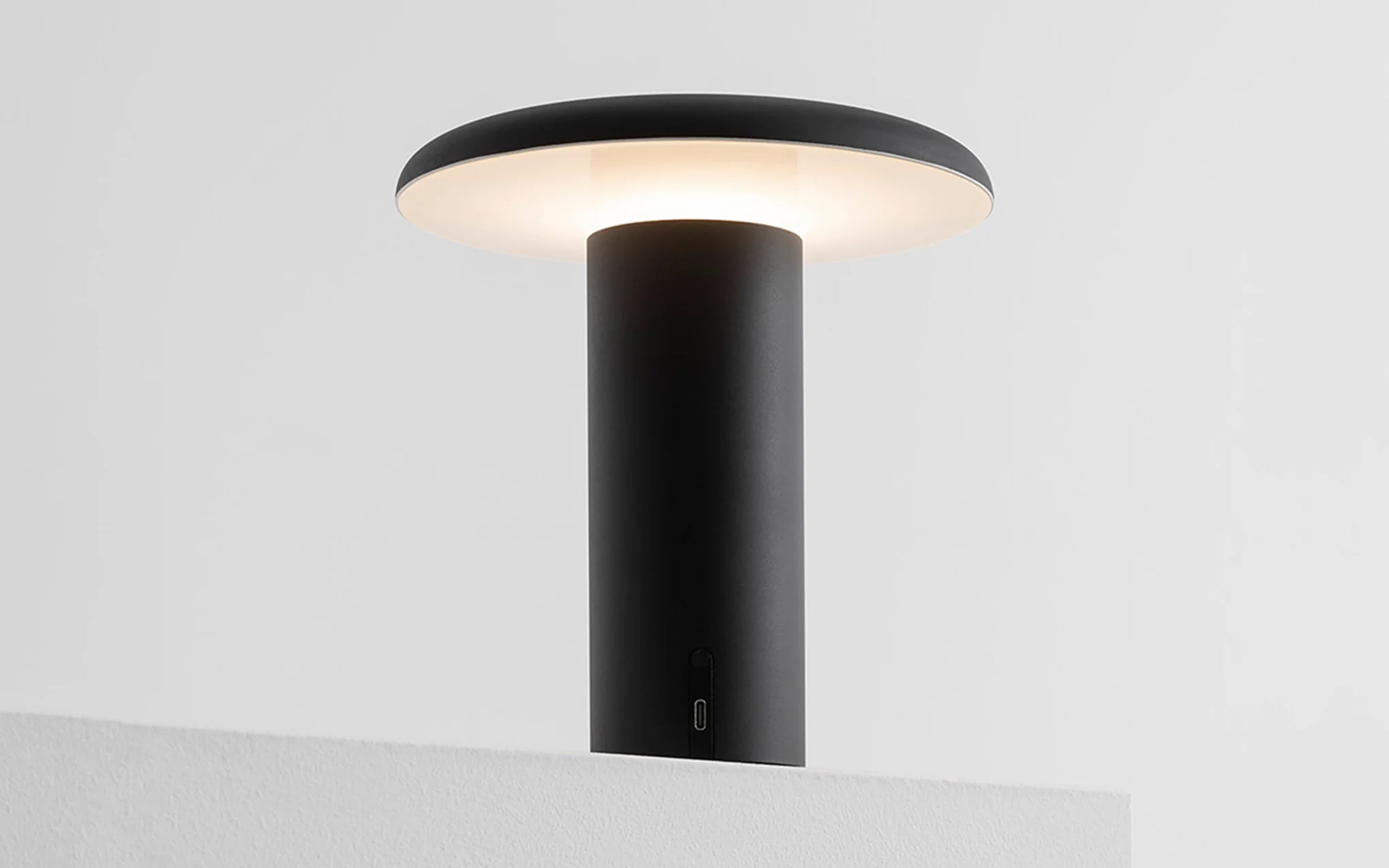 Takku portable table lamp - Image 4