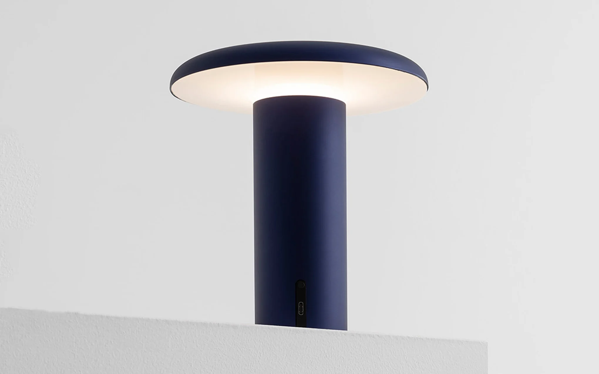 Takku portable table lamp - Image 5