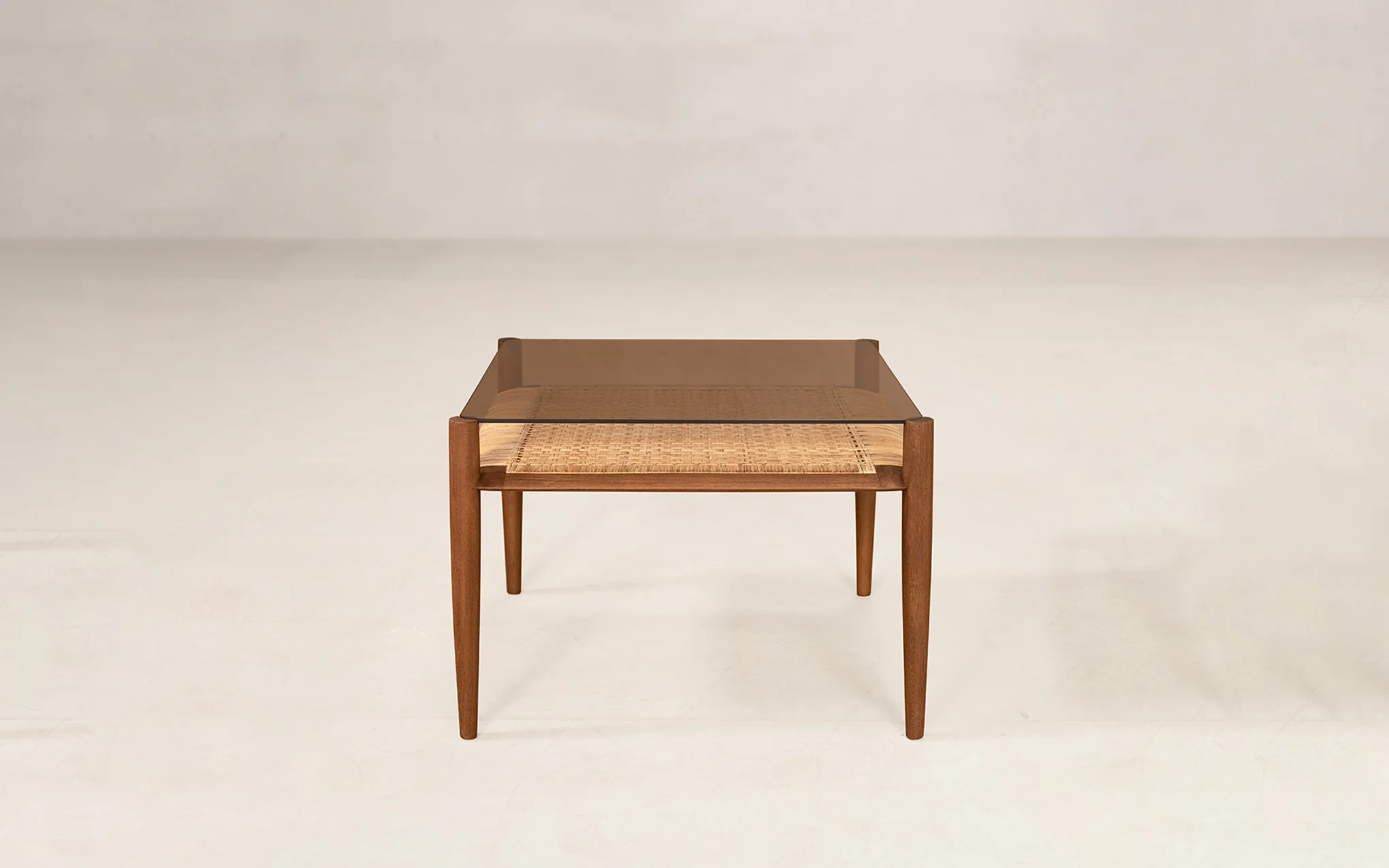 Tangāli side table - Image 3