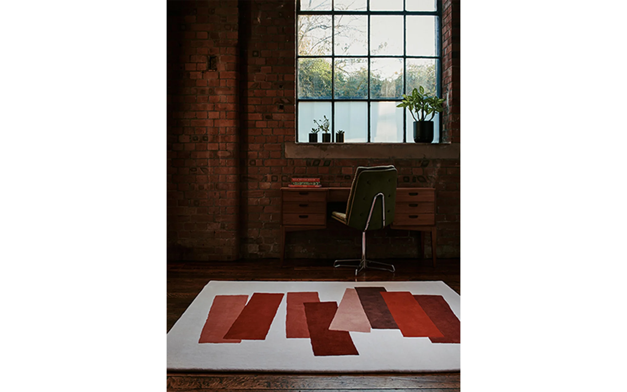The Many Faces of Red rug - Image 3
