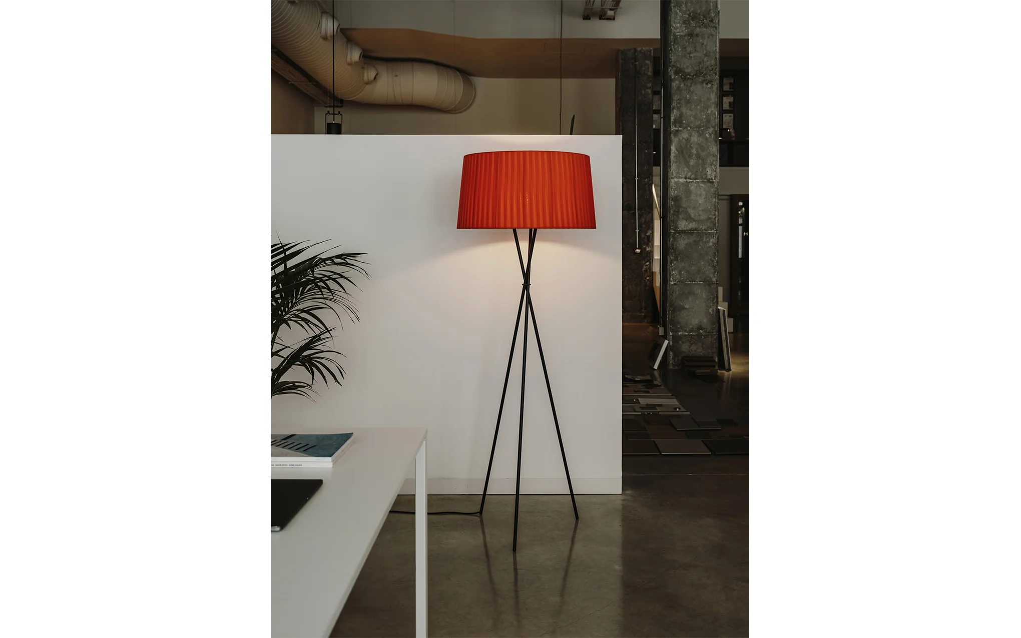 Tripode G5 floor light - Image 10