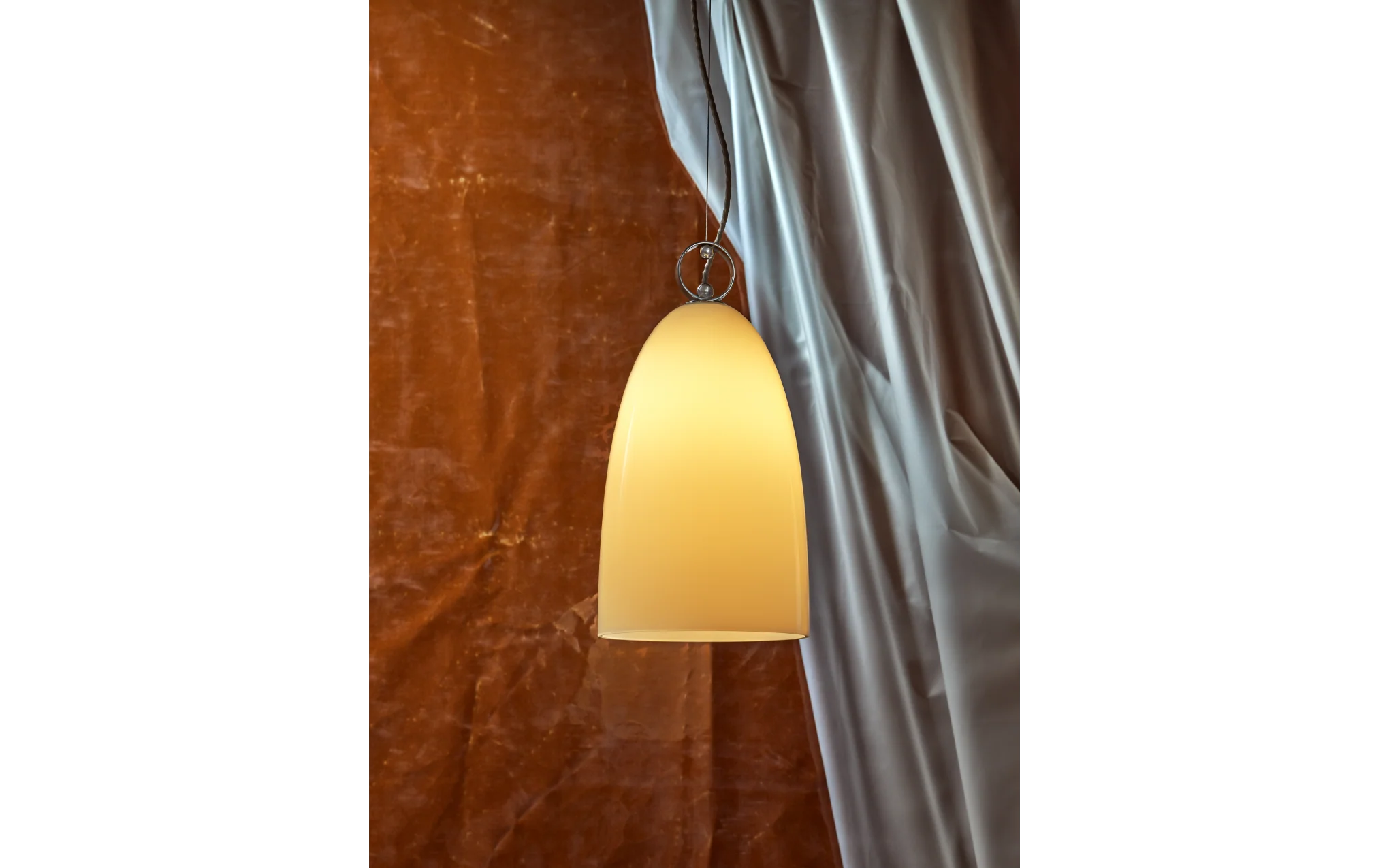 Trophy down pendant - Image 4