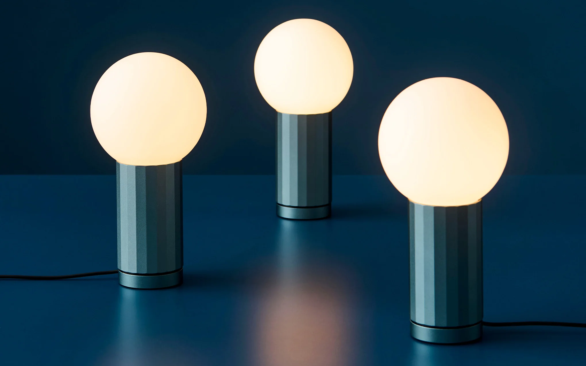 Turn On table light - Image 11