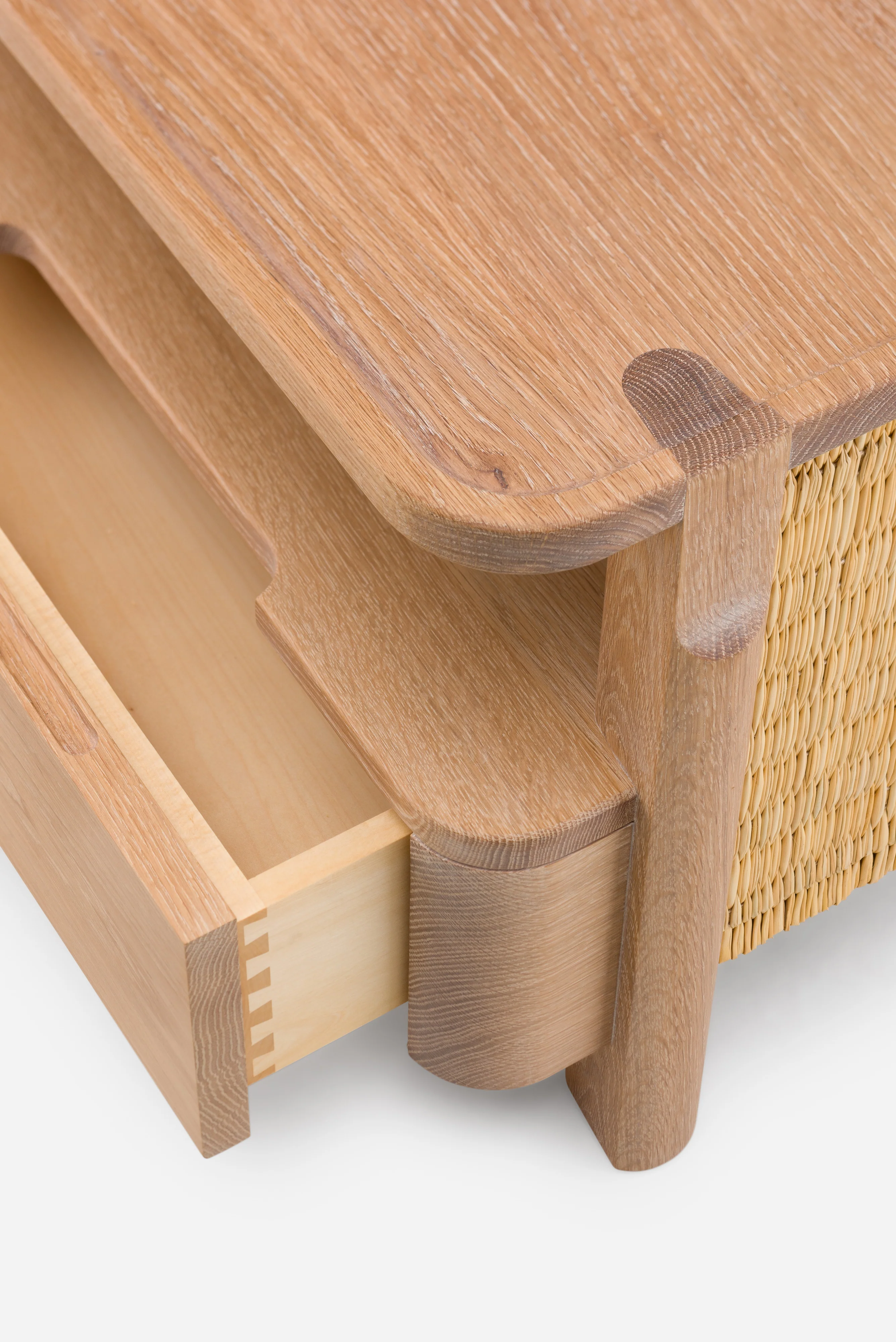 Twenty-Five bedside table - Image 8