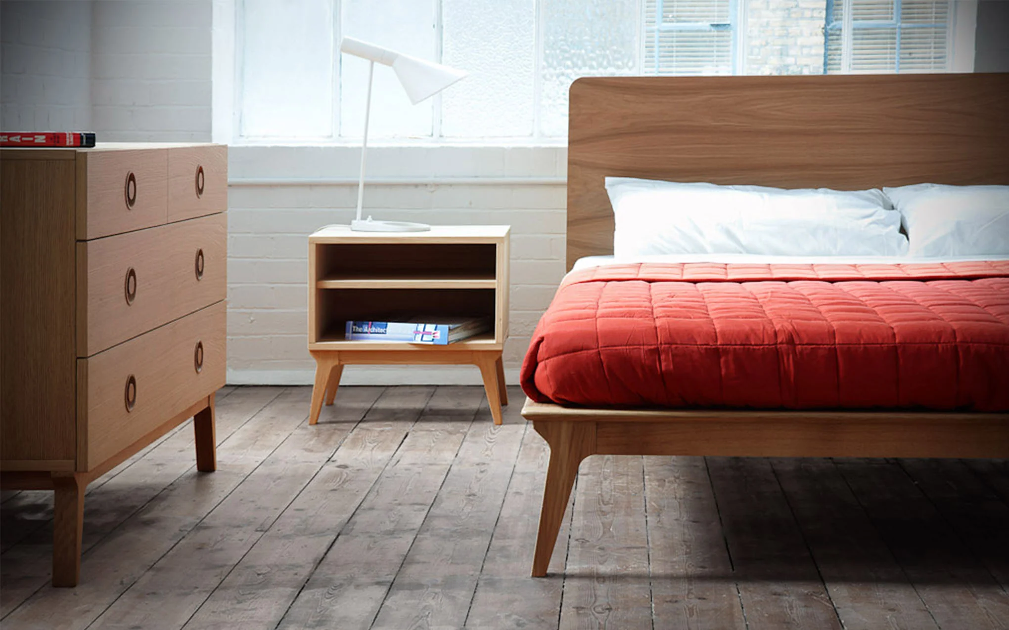 Valentine bedside table - Image 7