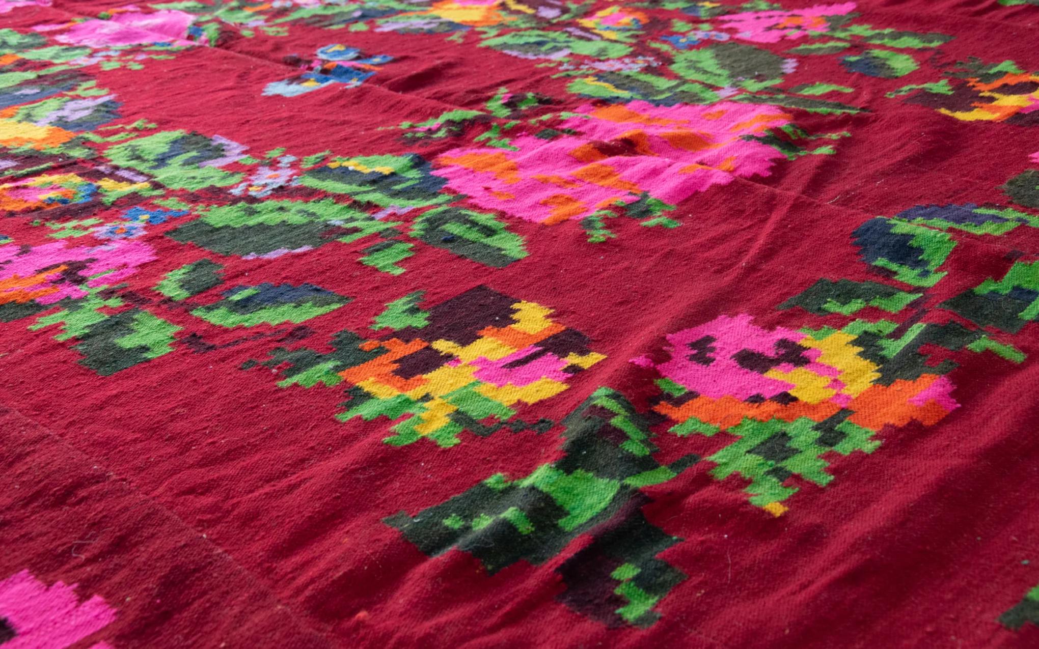 Vintage floral rug - Image 3
