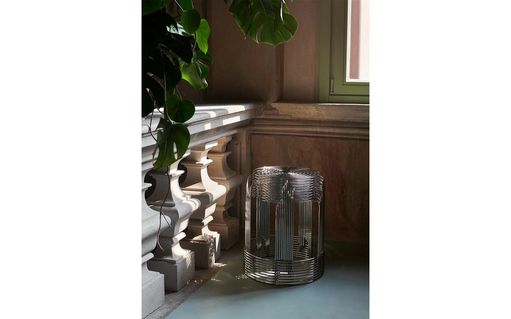 Wire stool - Image 6