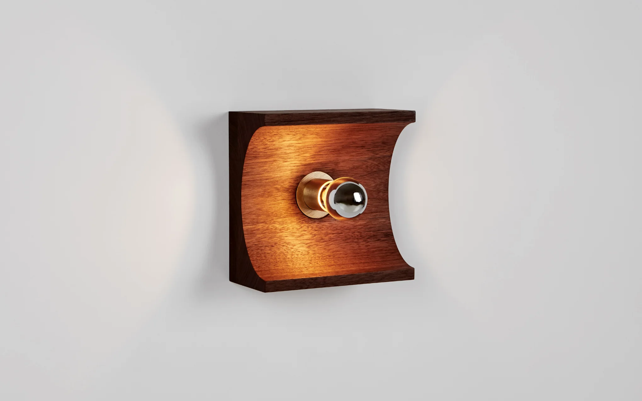 Wood sconce - full - Image 3