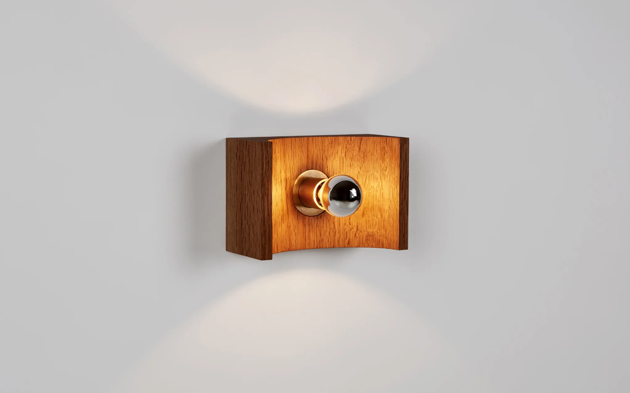 Wood sconce - half - Image 2