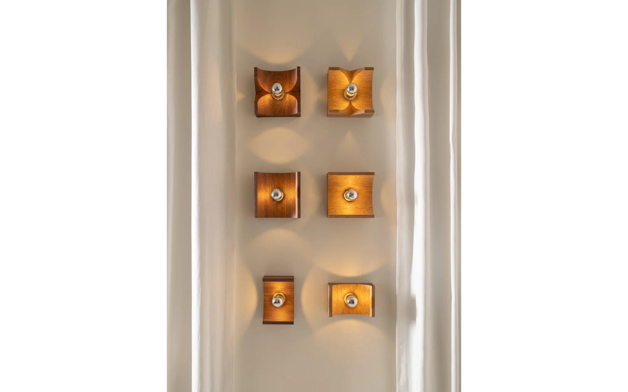 Wood sconce - full - Image 5