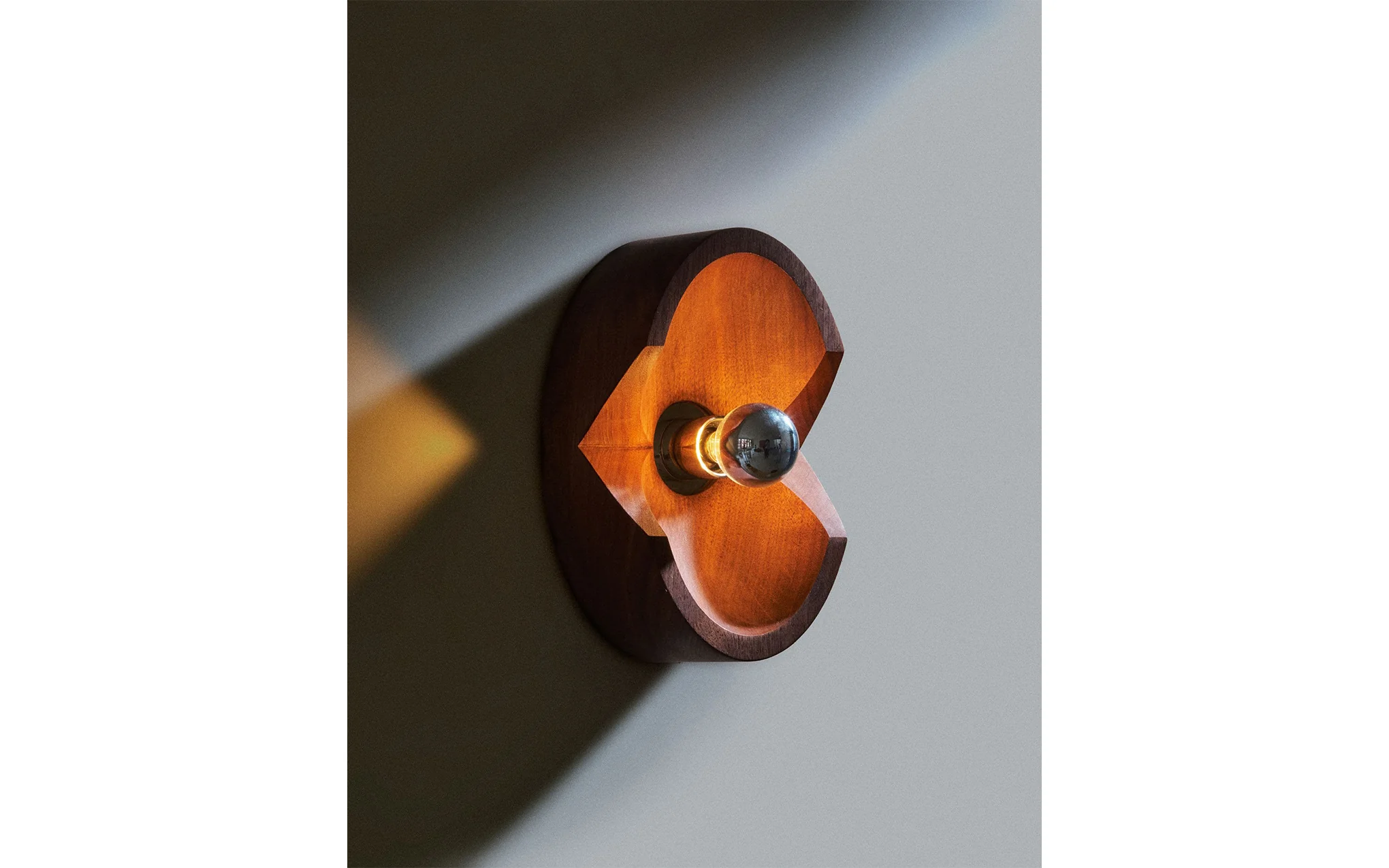 Wood sconce - oval - Image 5