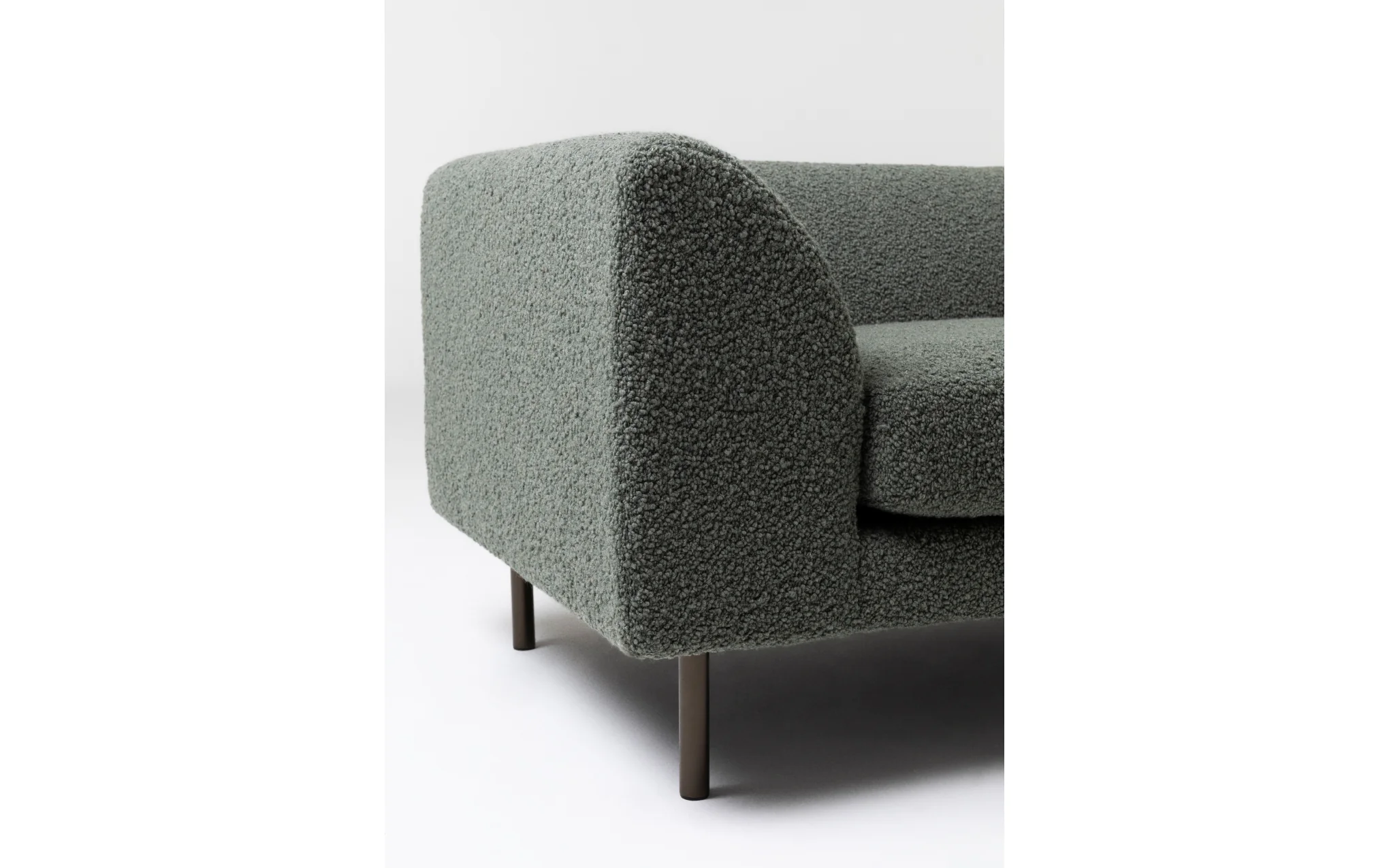 Woodgate three seat sofa - Image 6