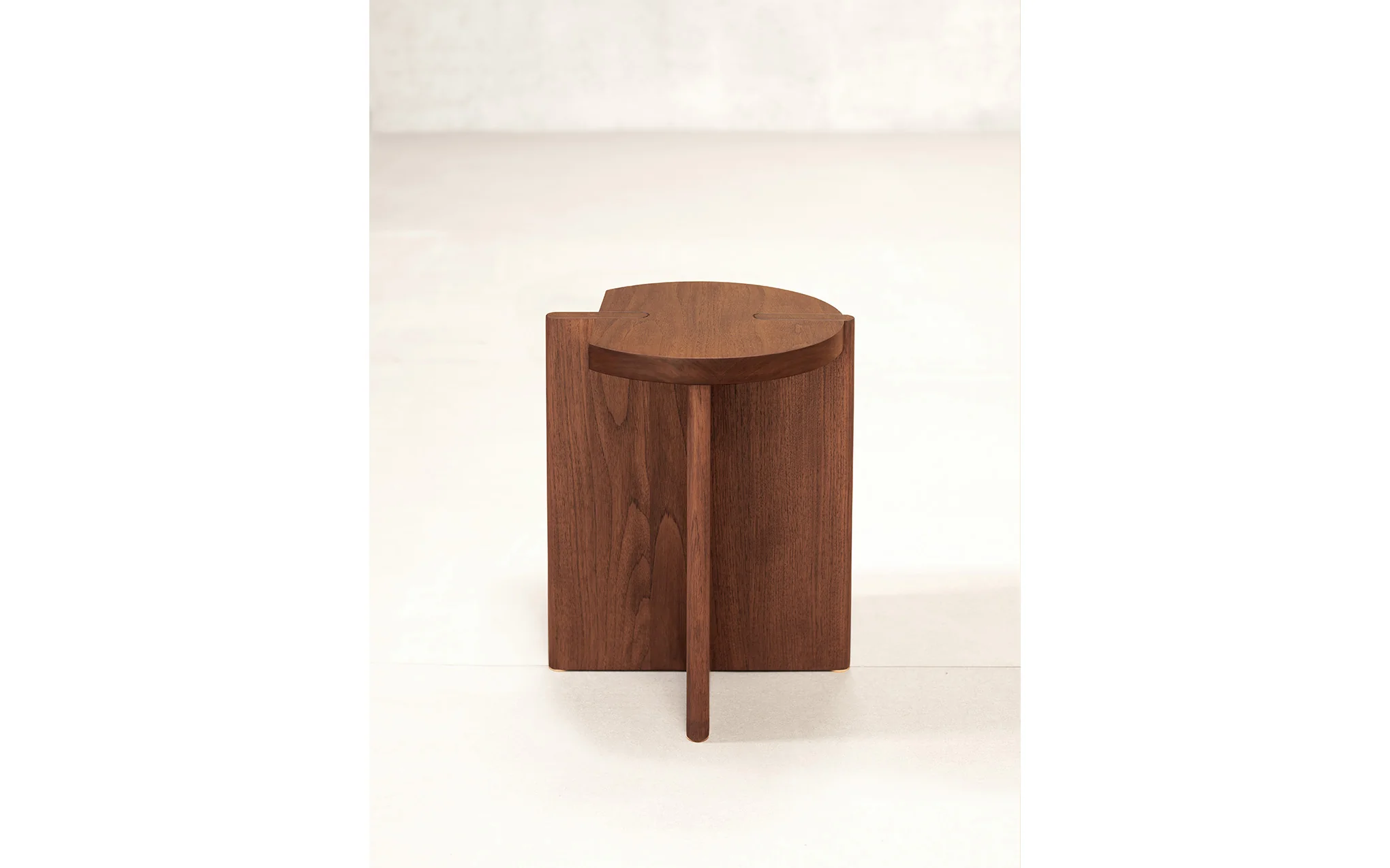 x+l 16 Cut Circle stool - Image 4